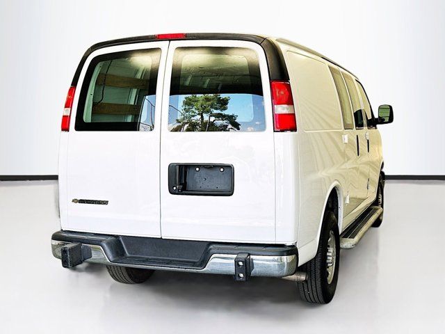 2022 Chevrolet Express Base