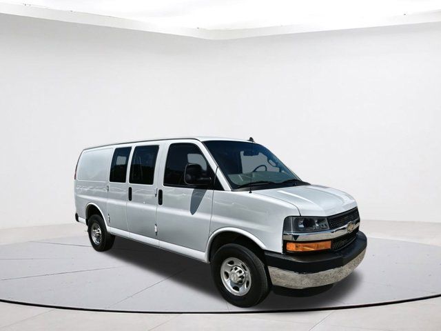 2022 Chevrolet Express Base