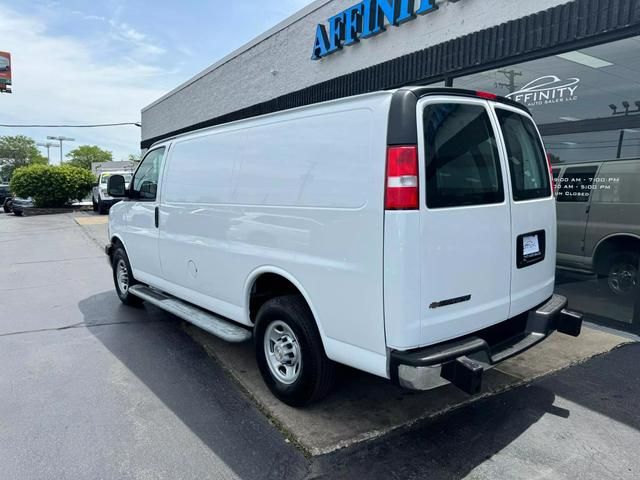 2022 Chevrolet Express Base