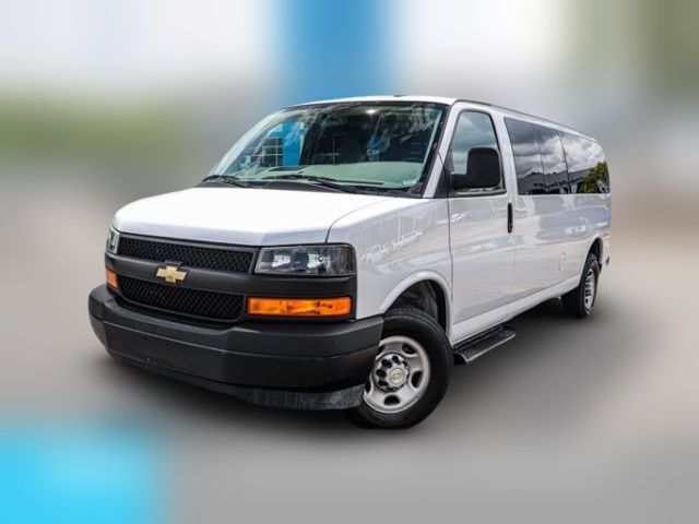 2022 Chevrolet Express LS