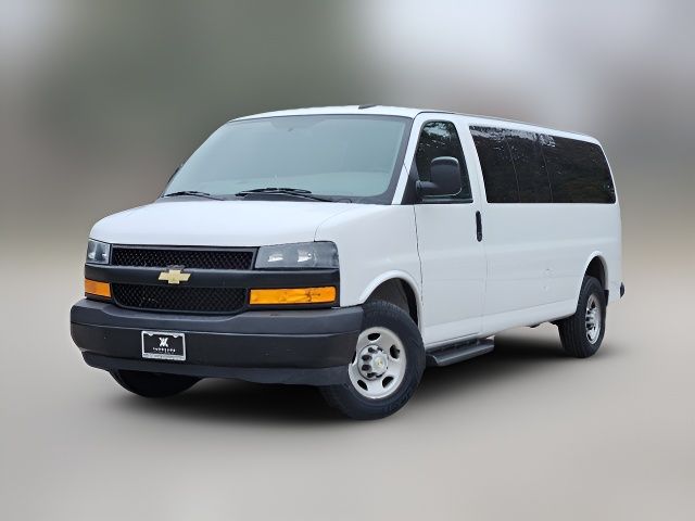 2022 Chevrolet Express LS