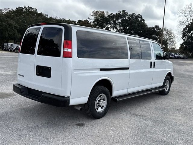 2022 Chevrolet Express LS