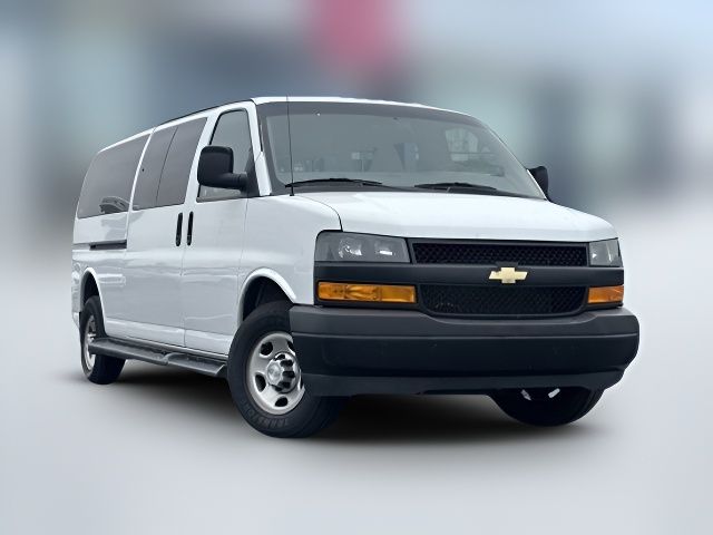 2022 Chevrolet Express LS