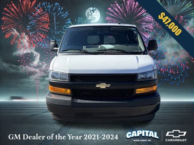 2022 Chevrolet Express LS