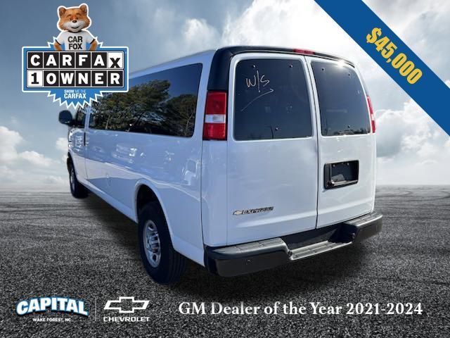 2022 Chevrolet Express LS