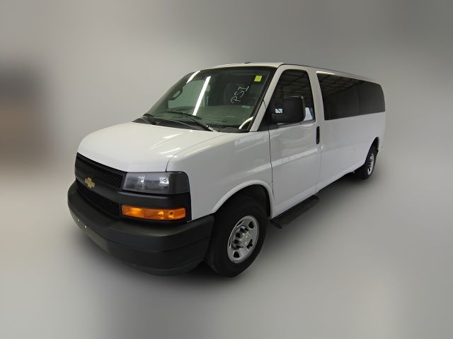 2022 Chevrolet Express LS