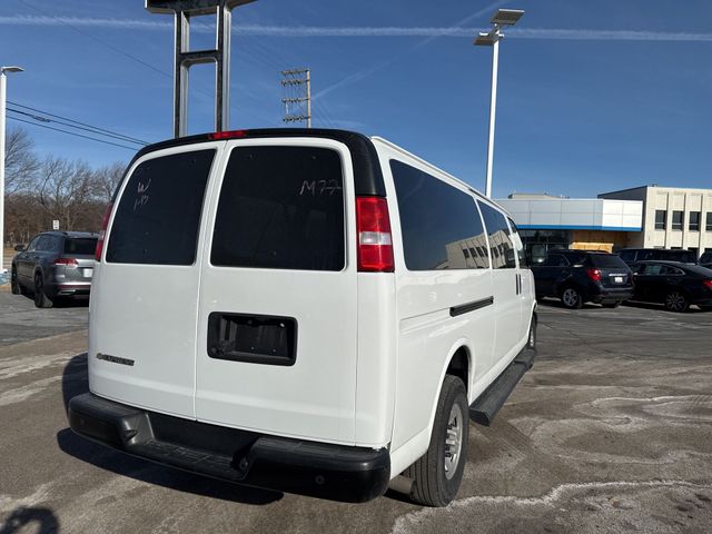 2022 Chevrolet Express LS