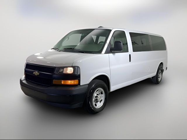 2022 Chevrolet Express LS