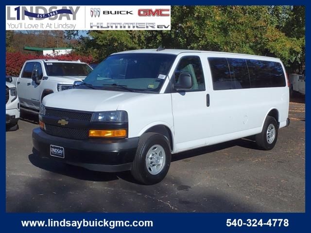 2022 Chevrolet Express LS