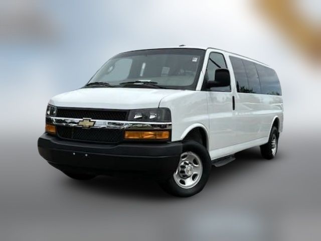 2022 Chevrolet Express LS