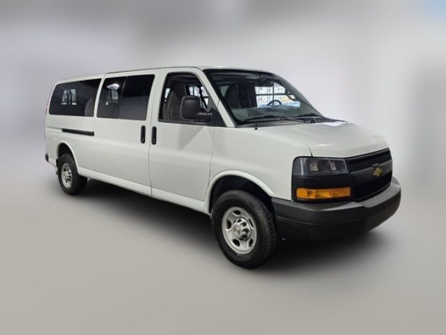 2022 Chevrolet Express LS