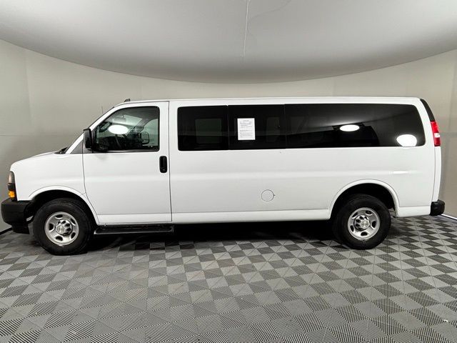 2022 Chevrolet Express LS