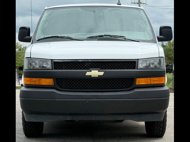 2022 Chevrolet Express LS