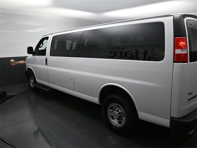 2022 Chevrolet Express LS