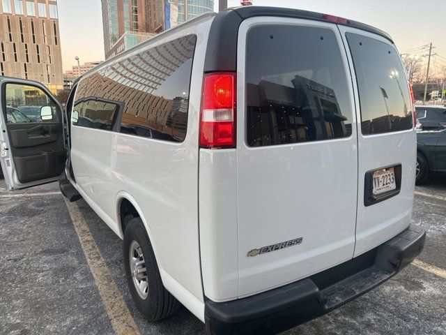 2022 Chevrolet Express LS