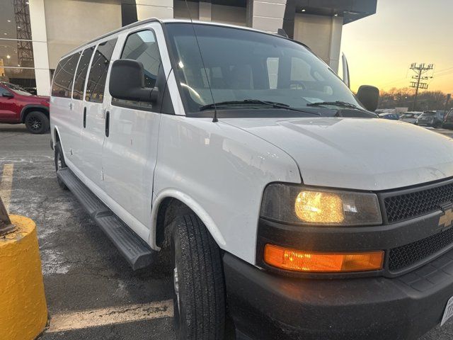 2022 Chevrolet Express LS