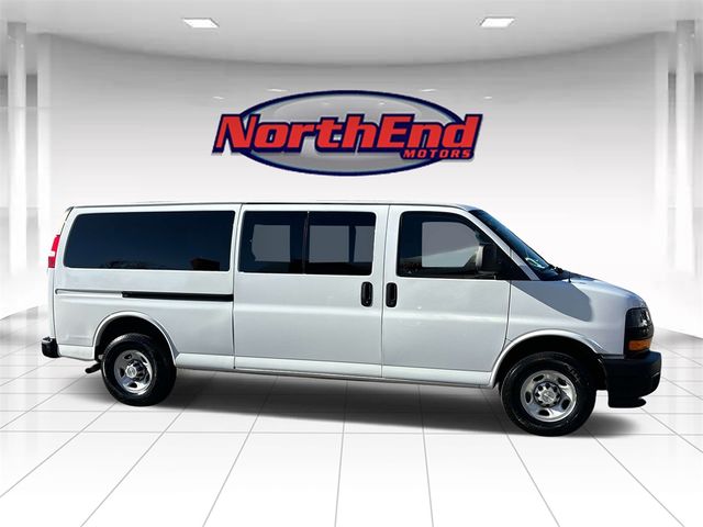 2022 Chevrolet Express LS