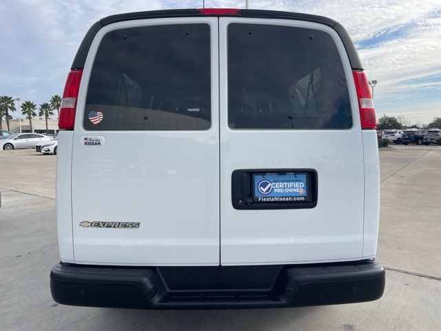 2022 Chevrolet Express LS