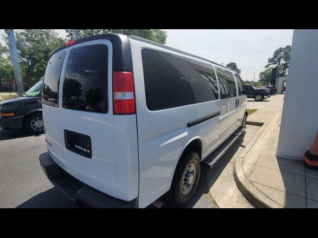2022 Chevrolet Express LS