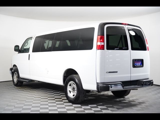 2022 Chevrolet Express LT