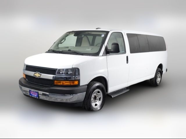 2022 Chevrolet Express LT