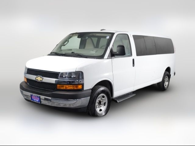 2022 Chevrolet Express LT