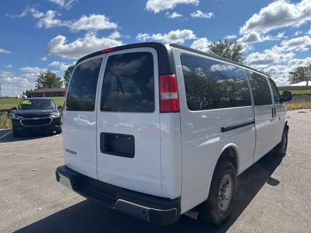 2022 Chevrolet Express LT