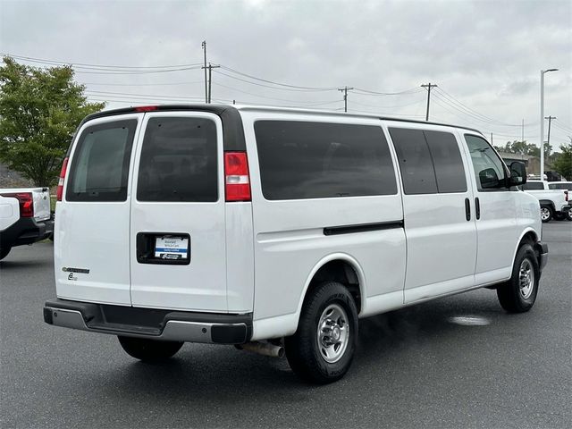 2022 Chevrolet Express LT