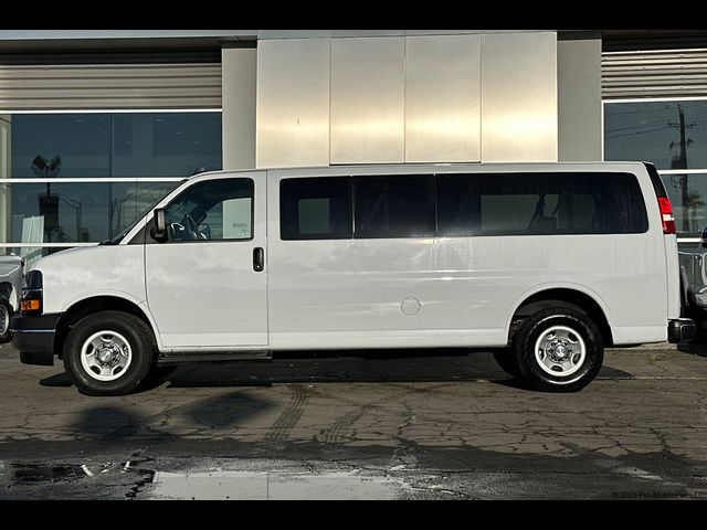 2022 Chevrolet Express LT