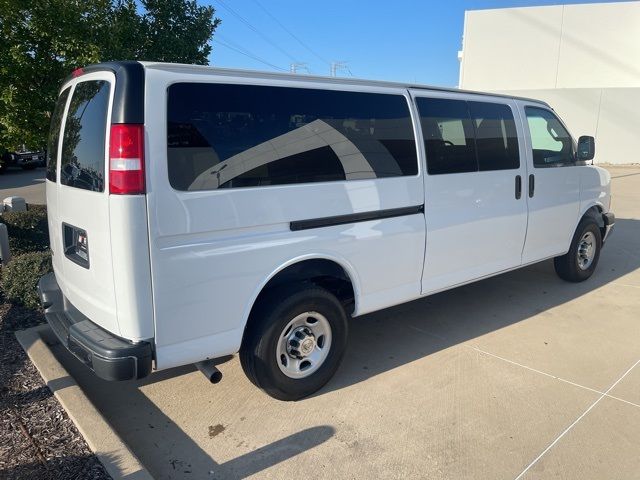 2022 Chevrolet Express LT