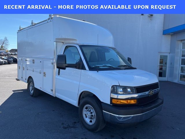 2022 Chevrolet Express Base