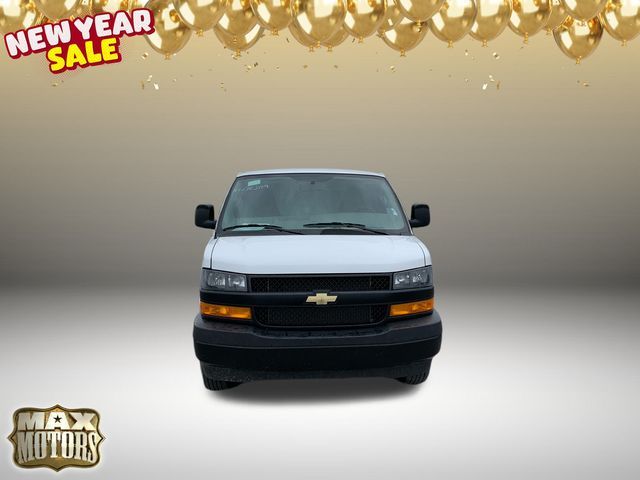 2022 Chevrolet Express Base