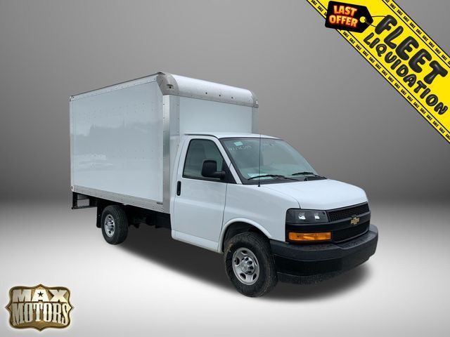 2022 Chevrolet Express Base