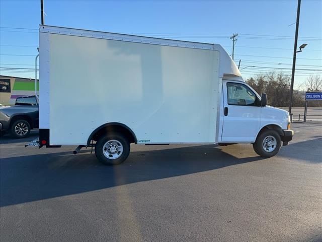 2022 Chevrolet Express Base