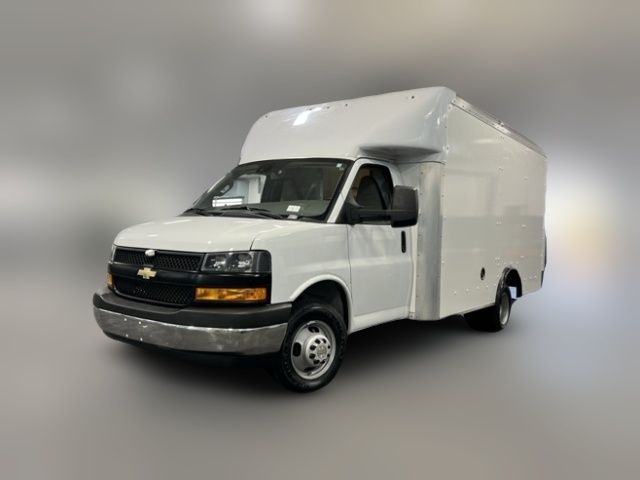 2022 Chevrolet Express Base