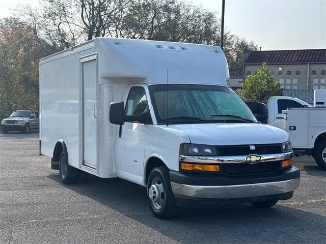 2022 Chevrolet Express Base