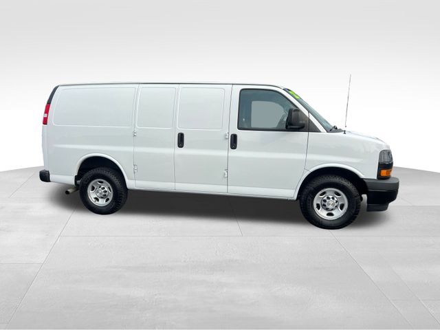2022 Chevrolet Express Base