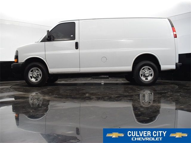 2022 Chevrolet Express Base