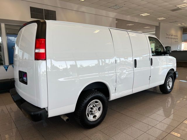 2022 Chevrolet Express Base