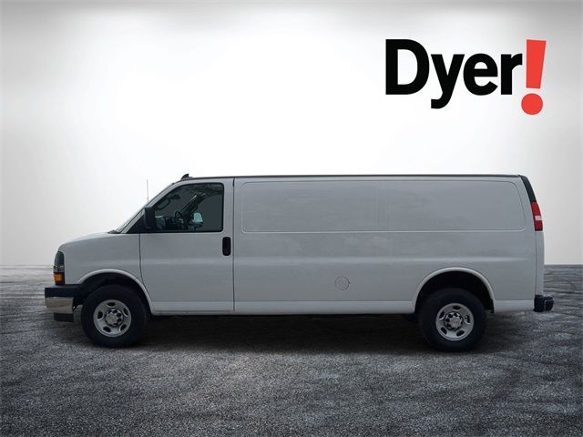 2022 Chevrolet Express Base
