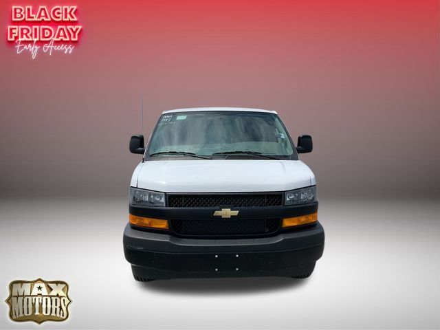 2022 Chevrolet Express Base