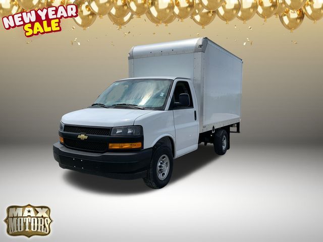 2022 Chevrolet Express Base