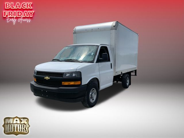 2022 Chevrolet Express Base