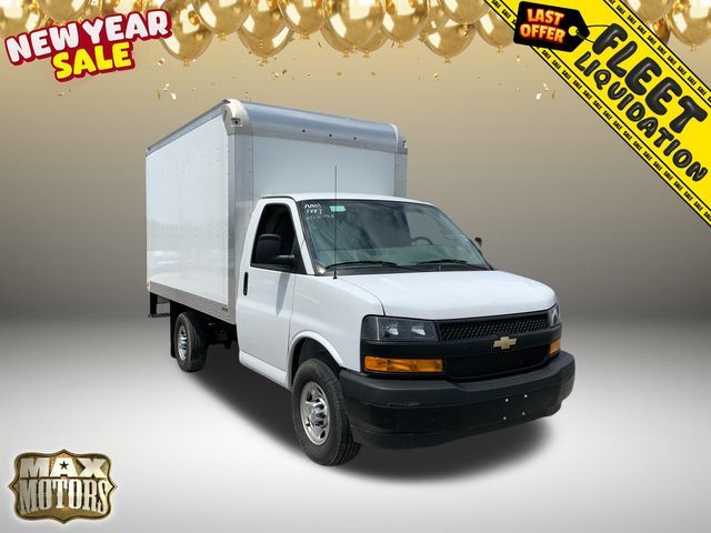 2022 Chevrolet Express Base