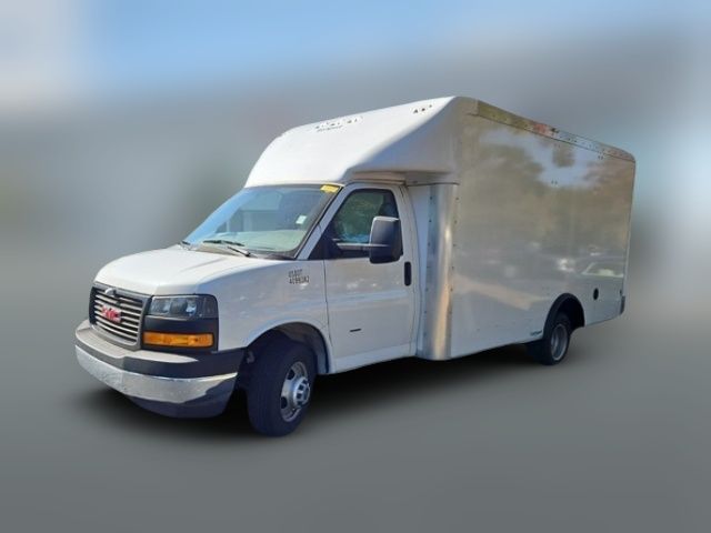 2022 Chevrolet Express Base