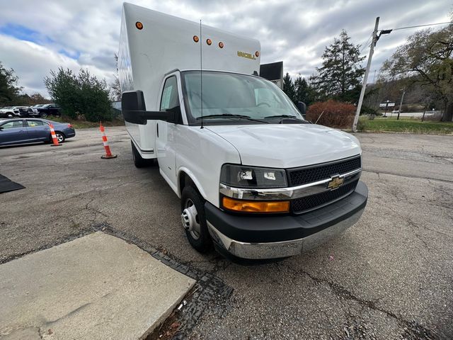 2022 Chevrolet Express Base