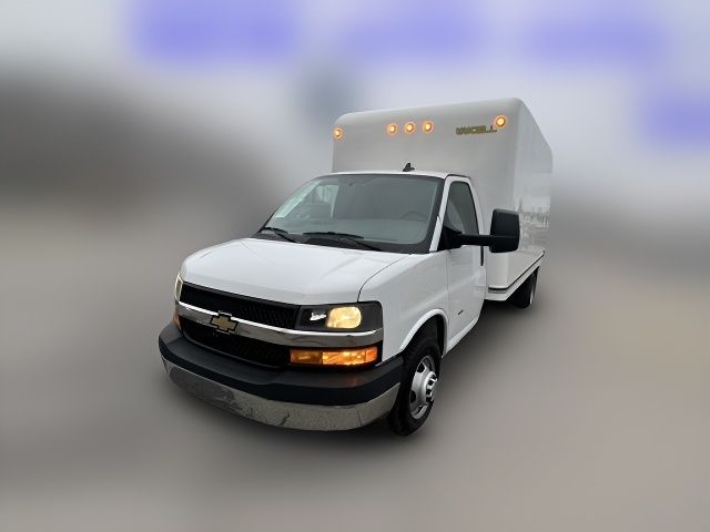 2022 Chevrolet Express Base