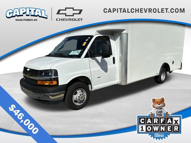 2022 Chevrolet Express Base