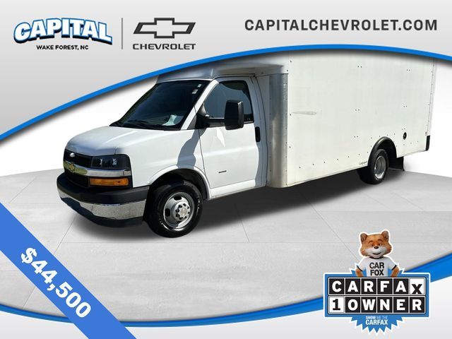 2022 Chevrolet Express Base