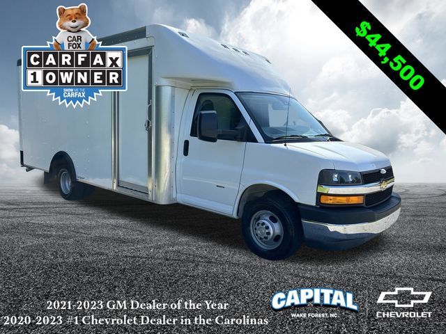 2022 Chevrolet Express Base